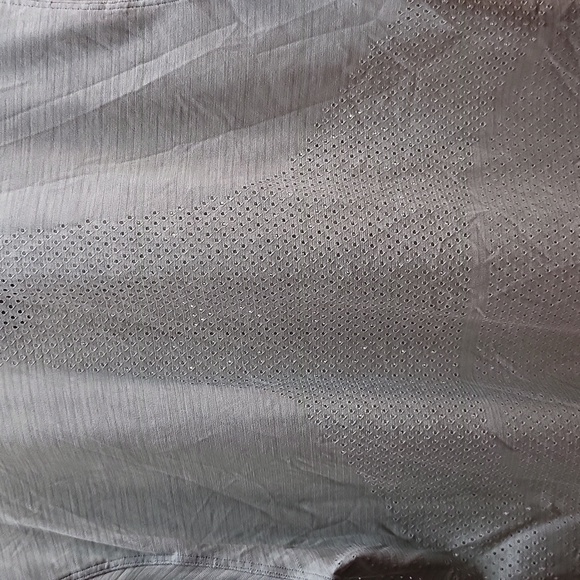 Men's Lululemon Shirt - Picture 6 of 9